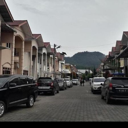 Villa Gunung Mas Berastagi Bagian luar foto